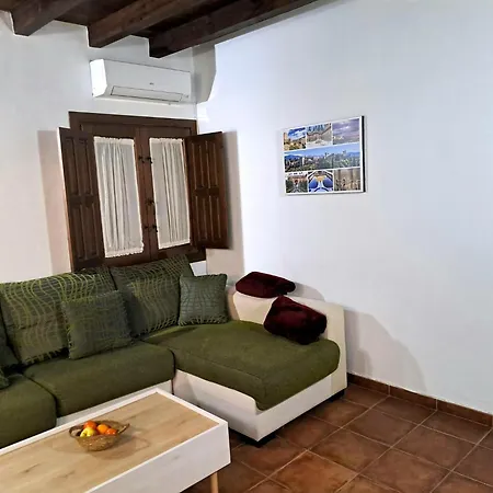 Serrano Gran Via Centro דירה גרנדה